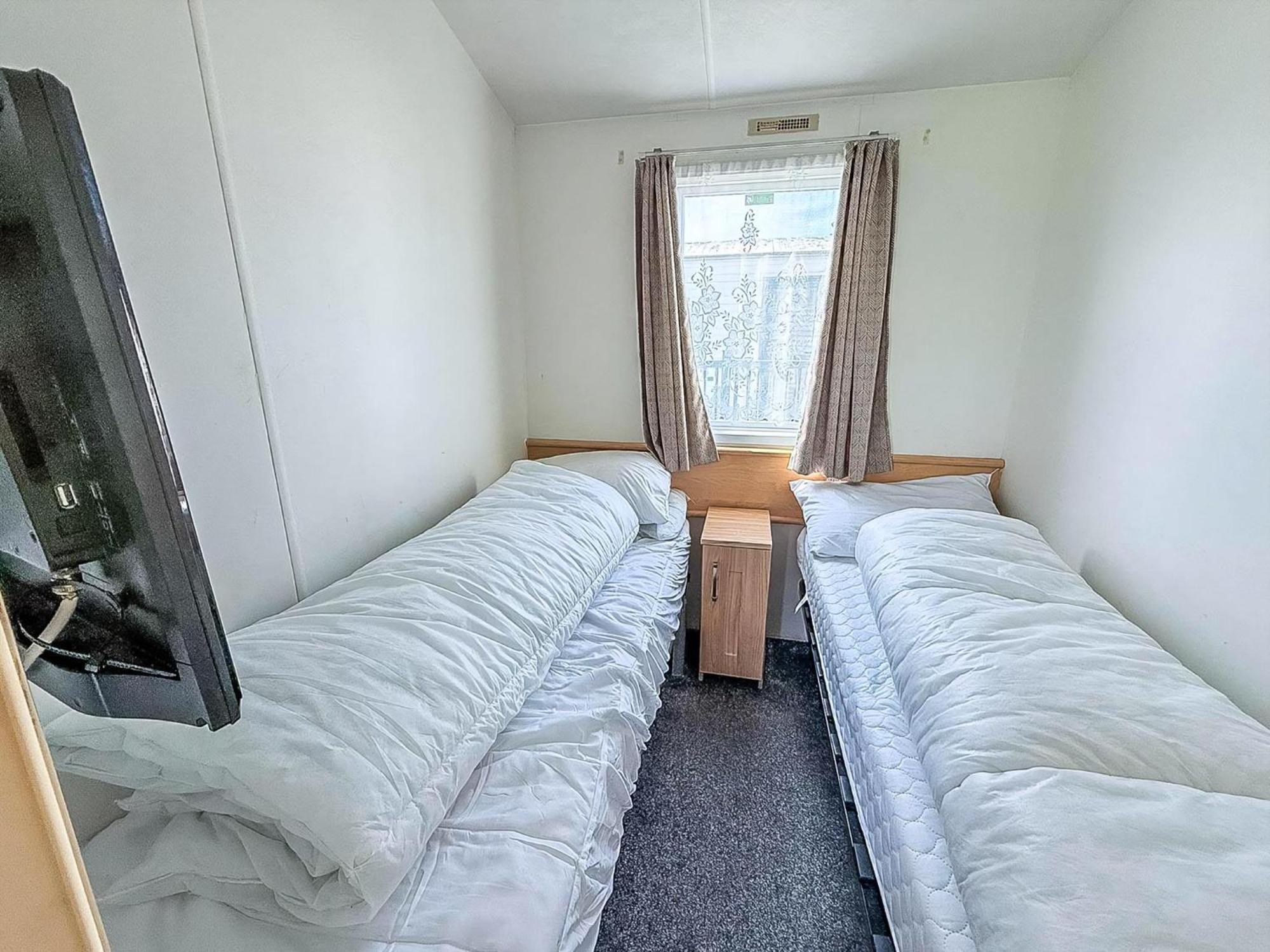6 Berth Staycation Caravan Nearby Clacton-On-Sea In Essex Ref 26254E Clacton-on-Sea Exterior foto